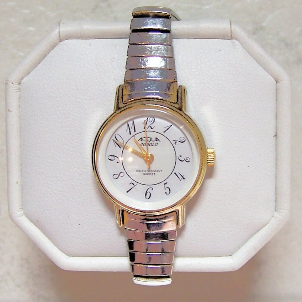 Vintage Women's Acqua Indiglo Watch